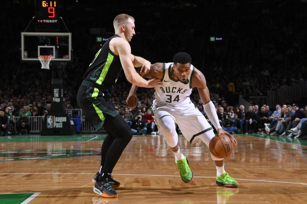 与众多老牌 与众多老牌