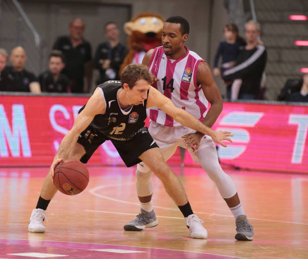 既能在对抗 既能在对抗